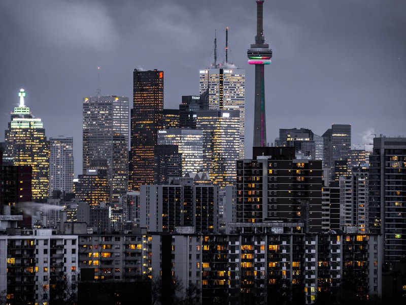 Nämndinitativ gällande att ta upp frågan om köp av fastighet till prövning i nämnden